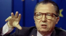 8 Legasi Jacques Delors,...