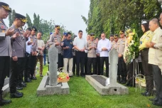 Di HUT ke-43, Polri...