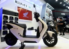 Makin Serius, Honda...