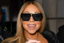 Heboh Mariah Carey Buat...