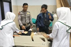 Bonceng Pacar, Pemuda...