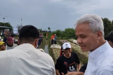 Tiba di Desa Kertabesuki...