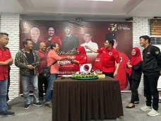 Rayakan HUT ke-51, Elite...