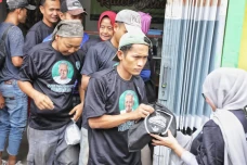 Kowarteg Ganjar Berbagi...