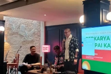 Menparekraf Pastikan...