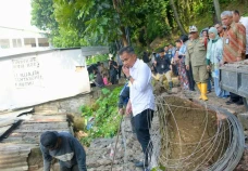 Tertibkan KJA di Waduk...