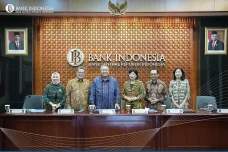 Bank Indonesia Tahan...