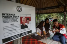 Implementasi Program...