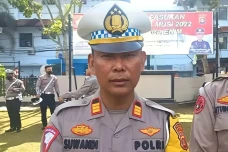 Pelaku Penabrak Anggota...