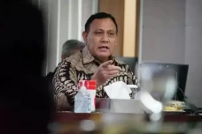 Firli Bahuri Kembali...