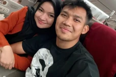 5 Potret Cantik Rismahani,...