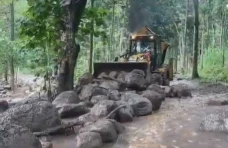 Banjir Bandang Kiriman...