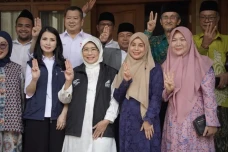 Potret Salam 3 Jari...
