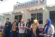 Bersama Atikoh Ganjar,...