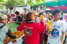 Bantu Masyarakat, Caleg...