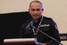 Selesaikan Polemik Kenaikan...