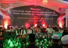 Hadiri Maulid Nabi Muhammad...