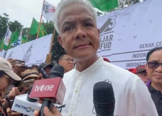 Jokowi Blokir Anggaran...