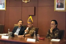 Kemenparekraf Gencarkan...