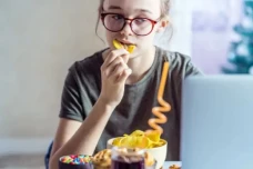 Suka Lapar saat Lihat...