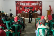 Jurkamnas TPN Ganjar-Mahfud:...