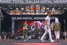 Sambut Ganjar-Mahfud,...