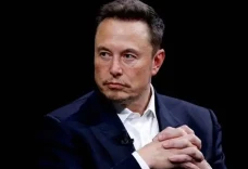Ketika Elon Musk Menyerahkan...