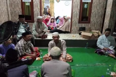 Jelang Pencoblosan,...