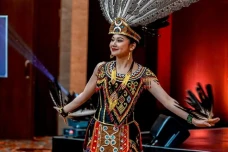 Tampil di Miss World...