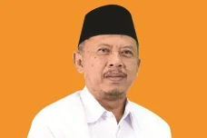 Yang Waras Ngalah: Kenangan...