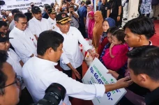 Beri Santunan BPJS Ketenagakerjaan,...
