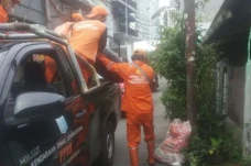 PPSU Ancol Mogok Kerja...