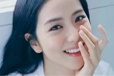 Jisoo BLACKPINK Resmi...