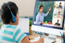 ChatGPT, Virtual Reality,...