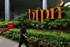 Turun 24%, Laba Bersih...