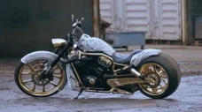 Polisi Musnahkan 6 Harley...