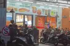 Viral Aa Gym Keluhkan...