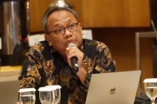 Atasi Perubahan Iklim,...