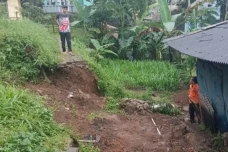 Intensitas Hujan Tinggi,...