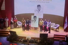 Haedar Nashir Luncurkan...