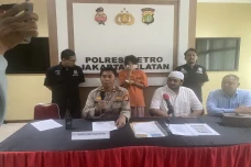 ART Nekat Curi Uang...