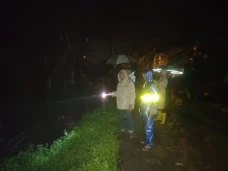 5 Remaja Hanyut di Sungai...