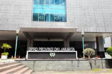 Pengamat: Tidak Ada...