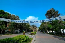 10 Universitas Tertua...