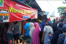 Emak-emak di Malang...
