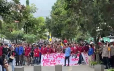 Aliansi Mahasiswa Sukabumi...