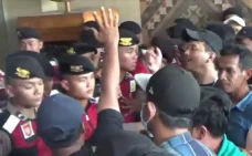 Aksi Demo Tolak Rekapitulasi...
