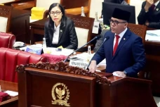 PKS Warning Menteri...