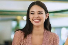 Cerita Aurelie Moeremans...