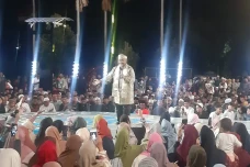 Tausiah di Tablig Akbar...